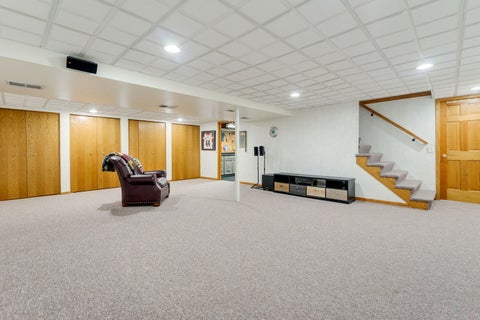 Tiny photo for 174 S Montclair Avenue, Glen Ellyn, IL 60137 (MLS # 12748657)