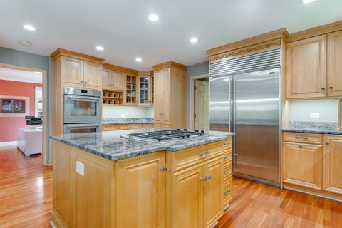 Tiny photo for 174 S Montclair Avenue, Glen Ellyn, IL 60137 (MLS # 12748657)