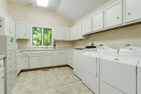 Tiny photo for 174 S Montclair Avenue, Glen Ellyn, IL 60137 (MLS # 12748657)