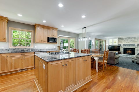 Tiny photo for 174 S Montclair Avenue, Glen Ellyn, IL 60137 (MLS # 12748657)
