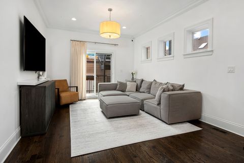 Tiny photo for 2333 N Southport Avenue #1, Chicago, IL 60614 (MLS # 12708648)
