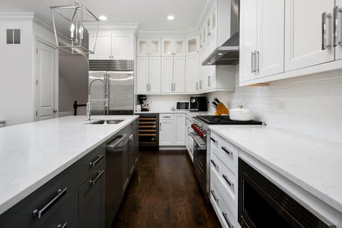 Tiny photo for 2333 N Southport Avenue #1, Chicago, IL 60614 (MLS # 12708648)