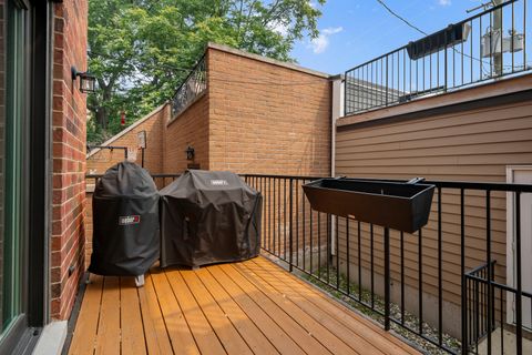 Tiny photo for 2333 N Southport Avenue #1, Chicago, IL 60614 (MLS # 12708648)