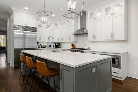 Tiny photo for 2333 N Southport Avenue #1, Chicago, IL 60614 (MLS # 12708648)