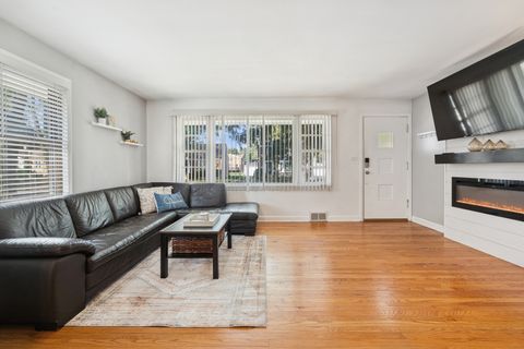 Tiny photo for 2337 S 2nd Avenue, North Riverside, IL 60546 (MLS # 12485388)