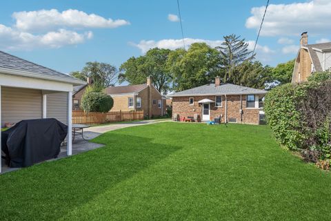 Tiny photo for 2337 S 2nd Avenue, North Riverside, IL 60546 (MLS # 12485388)