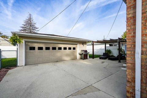 Tiny photo for 7932 Melvina Avenue, Burbank, IL 60459 (MLS # 12789932)