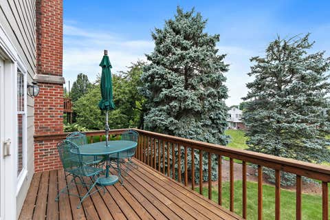 Tiny photo for 232 Sedgewick Circle, St. Charles, IL 60174 (MLS # 12711640)