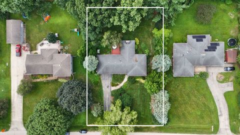 Tiny photo for 1215 Forest Drive, Elgin, IL 60123 (MLS # 12713569)
