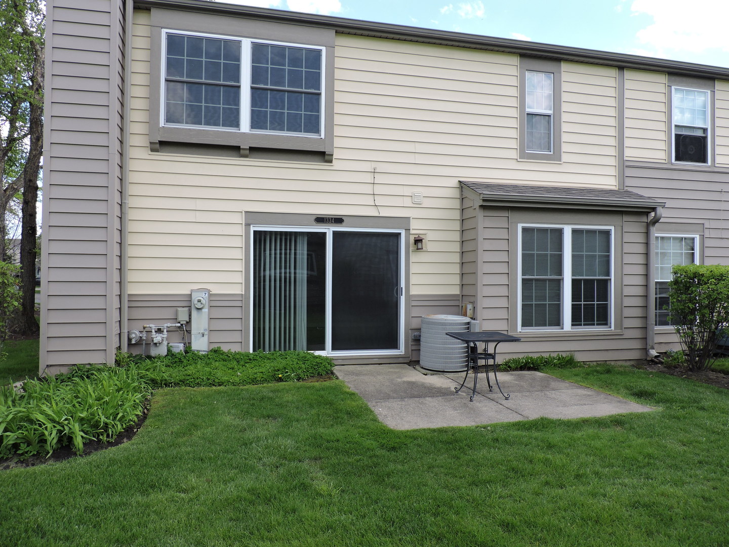 1334 Gloucester Circle