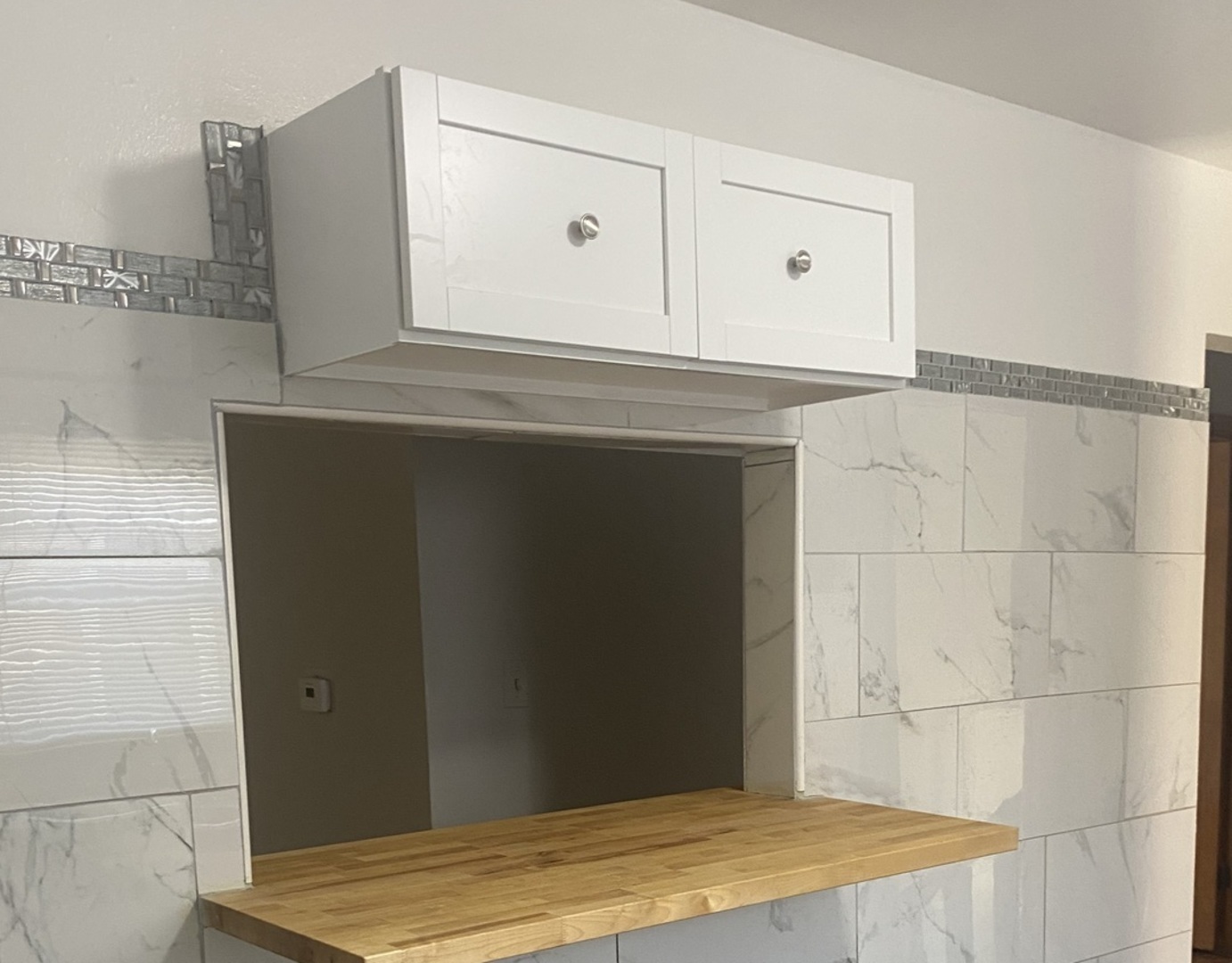 14408 S Hoxie Avenue