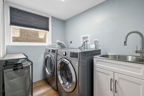 Tiny photo for 6923 N Chicora Avenue, Chicago, IL 60646 (MLS # 12481991)