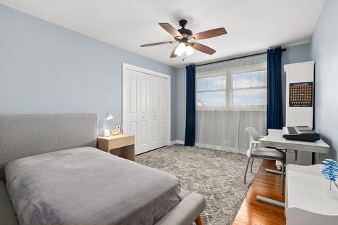 Tiny photo for 6923 N Chicora Avenue, Chicago, IL 60646 (MLS # 12481991)