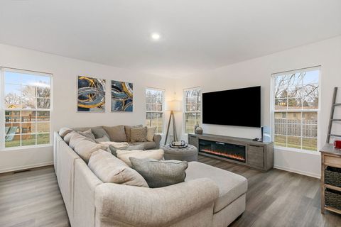 Tiny photo for 15124 Emerson Street, Plainfield, IL 60544 (MLS # 12537413)