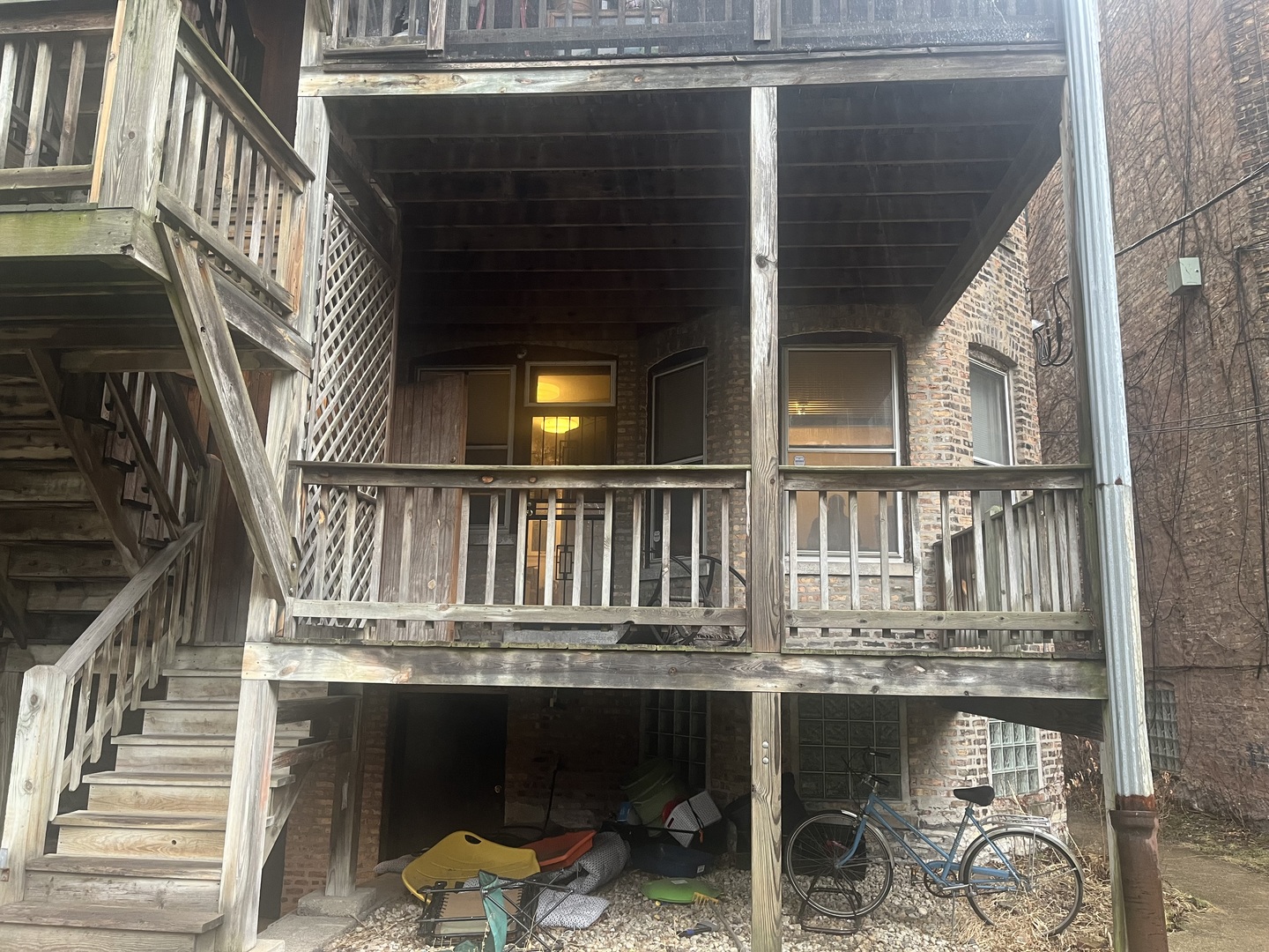 5218 S Dorchester Avenue 1