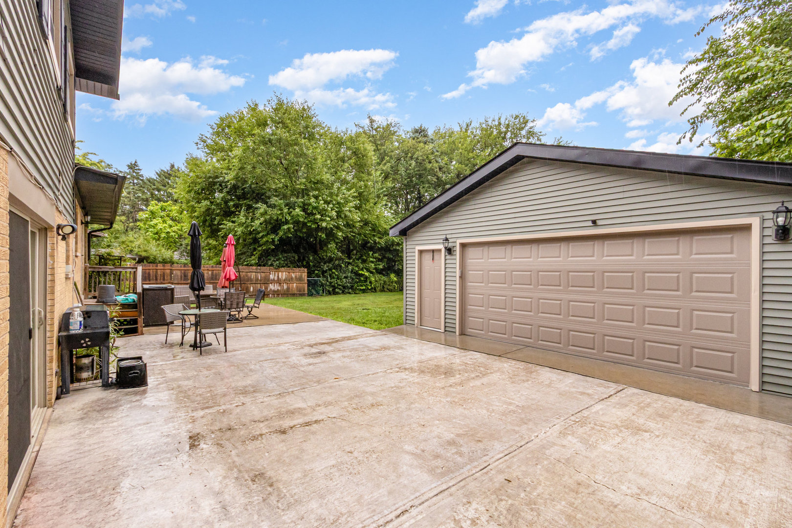 740 W Fitzhenry Court