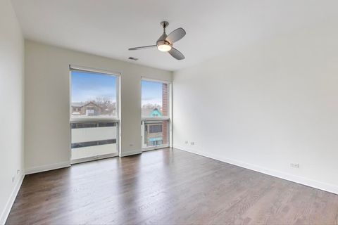 Tiny photo for 3601 N Southport Avenue #3A, Chicago, IL 60613 (MLS # 12524961)
