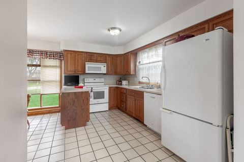 Tiny photo for 935 Brower Drive, Roselle, IL 60172 (MLS # 12613508)