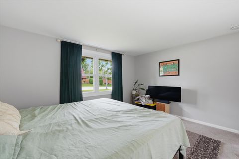 Tiny photo for 277 W Raye Drive, Chicago Heights, IL 60411 (MLS # 12634710)