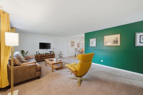 Tiny photo for 277 W Raye Drive, Chicago Heights, IL 60411 (MLS # 12634710)