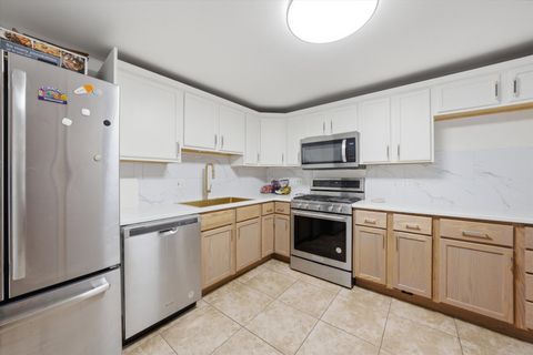 Tiny photo for 277 W Raye Drive, Chicago Heights, IL 60411 (MLS # 12634710)
