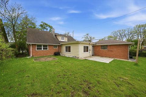 Tiny photo for 277 W Raye Drive, Chicago Heights, IL 60411 (MLS # 12634710)