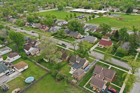 Tiny photo for 277 W Raye Drive, Chicago Heights, IL 60411 (MLS # 12634710)