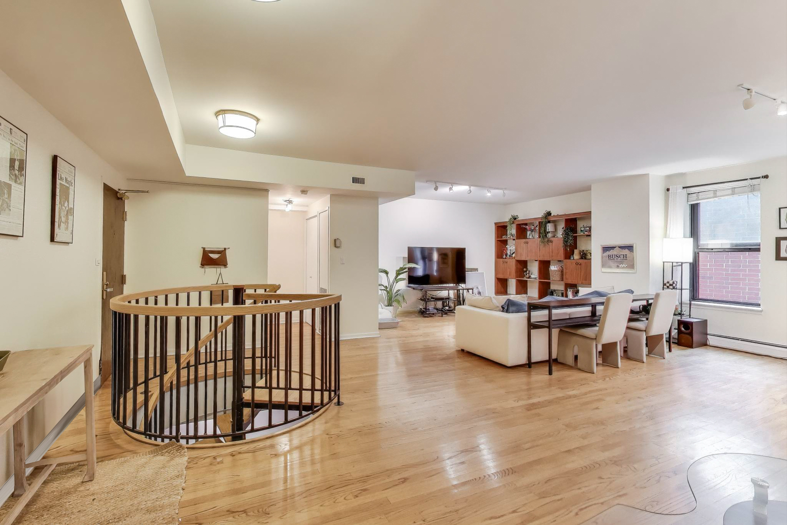 2100 N Lincoln Park West Way 4GN