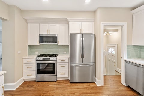 Tiny photo for 622 Sexton Street, Aurora, IL 60505 (MLS # 12693229)