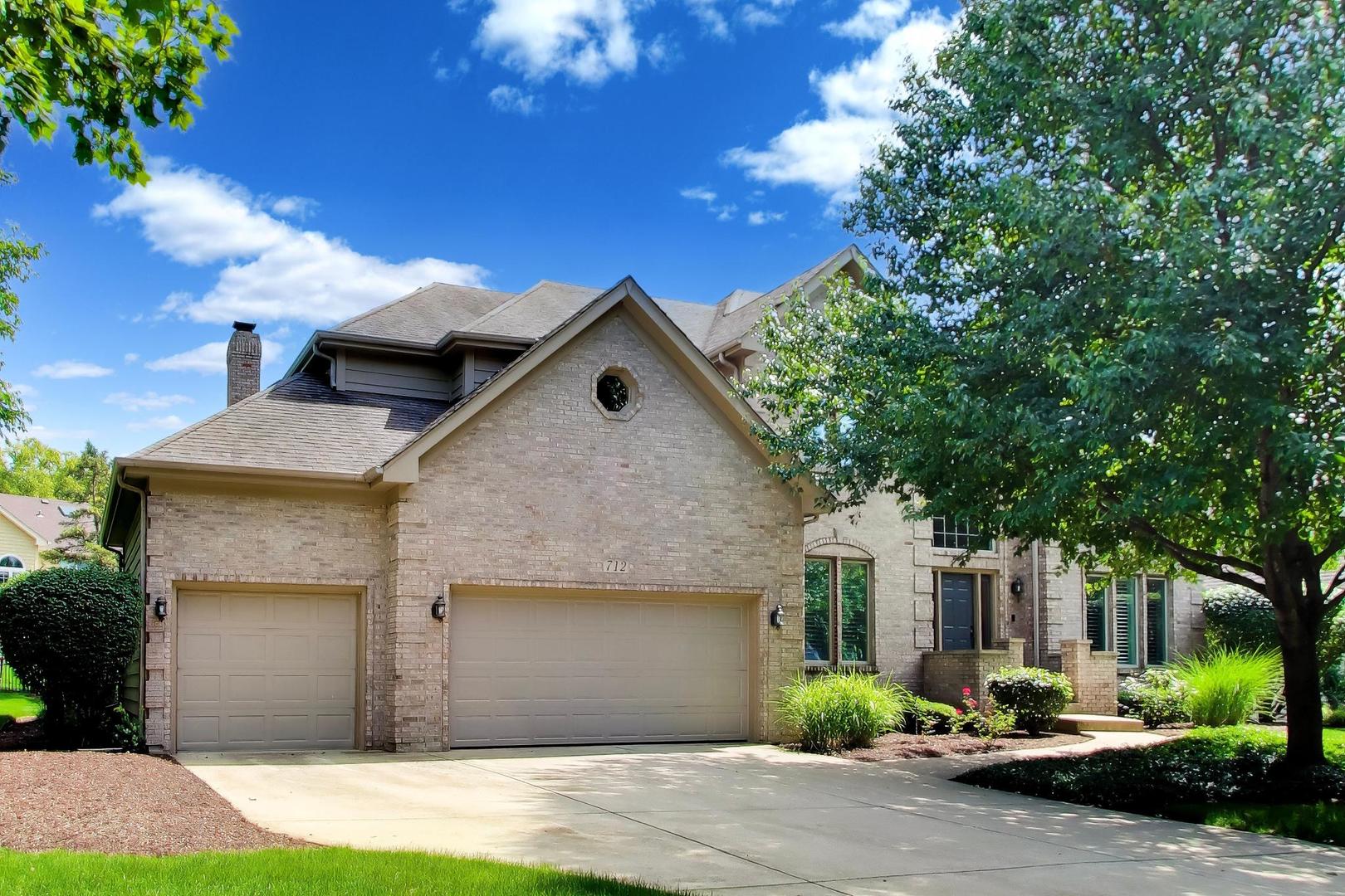 712 De Lasalle Court