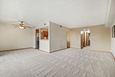 Tiny photo for 16032 Crystal Creek Drive #2B, Orland Park, IL 60462 (MLS # 12603300)