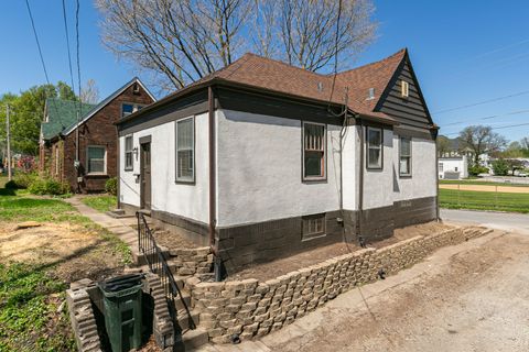 Tiny photo for 209 E Pleasant Street, Davenport, IA 52803 (MLS # 12624710)