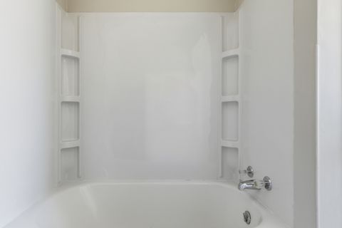 Tiny photo for 209 E Pleasant Street, Davenport, IA 52803 (MLS # 12624710)