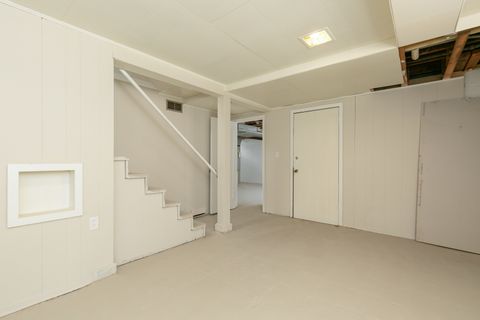 Tiny photo for 209 E Pleasant Street, Davenport, IA 52803 (MLS # 12624710)