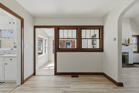 Tiny photo for 209 E Pleasant Street, Davenport, IA 52803 (MLS # 12624710)