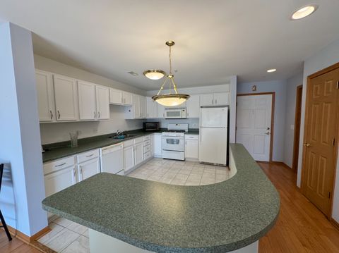 Tiny photo for 50 N Bokelman Avenue #333, Roselle, IL 60172 (MLS # 12456920)