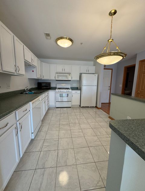 Tiny photo for 50 N Bokelman Avenue #333, Roselle, IL 60172 (MLS # 12456920)