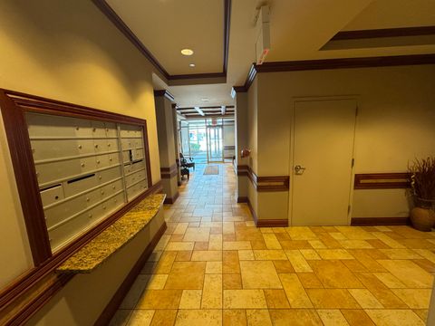 Tiny photo for 50 N Bokelman Avenue #333, Roselle, IL 60172 (MLS # 12456920)