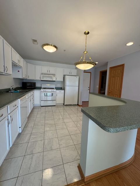 Tiny photo for 50 N Bokelman Avenue #333, Roselle, IL 60172 (MLS # 12456920)