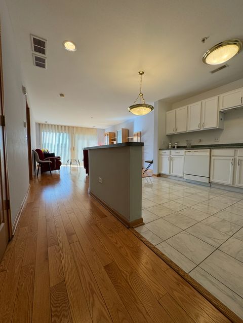 Tiny photo for 50 N Bokelman Avenue #333, Roselle, IL 60172 (MLS # 12456920)