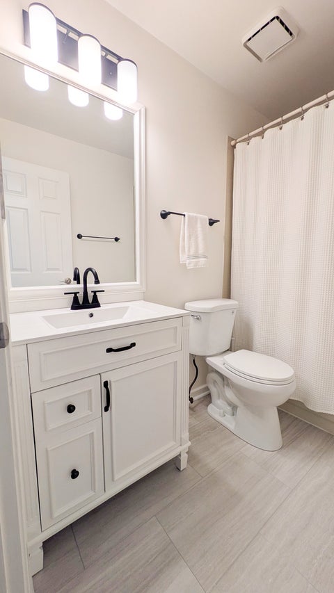 Tiny photo for 305 Stonefield Court, Schaumburg, IL 60173 (MLS # 12780285)