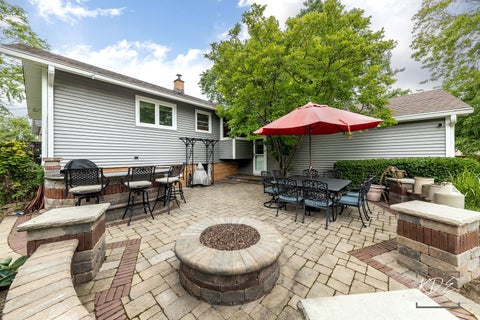 Tiny photo for 8 E Gartner Road, Naperville, IL 60540 (MLS # 12674874)