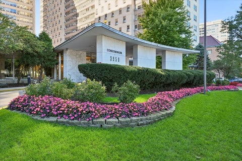Photo of 3950 N Lake Shore Drive #703, Chicago, IL 60613 (MLS # 12776483)