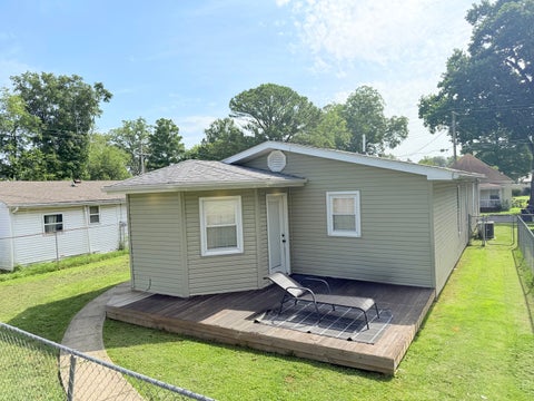 Tiny photo for 1103 S Hobson Street, Harrisburg, IL 62946 (MLS # 12710003)