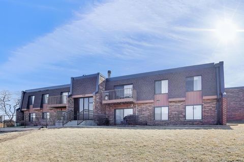 Tiny photo for 717 Killarney Court #2D, Schaumburg, IL 60193 (MLS # 12622956)