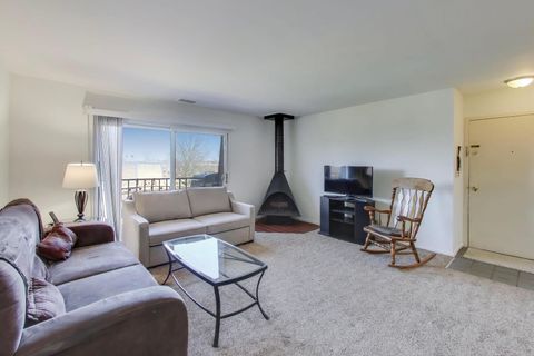 Tiny photo for 717 Killarney Court #2D, Schaumburg, IL 60193 (MLS # 12622956)