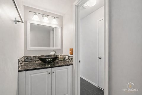 Tiny photo for 631 Cortland Drive, Lake Zurich, IL 60047 (MLS # 12538911)