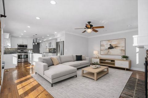 Tiny photo for 631 Cortland Drive, Lake Zurich, IL 60047 (MLS # 12538911)