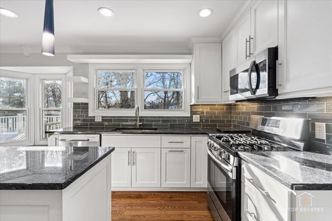 Tiny photo for 631 Cortland Drive, Lake Zurich, IL 60047 (MLS # 12538911)