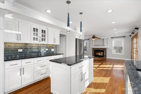 Tiny photo for 631 Cortland Drive, Lake Zurich, IL 60047 (MLS # 12538911)